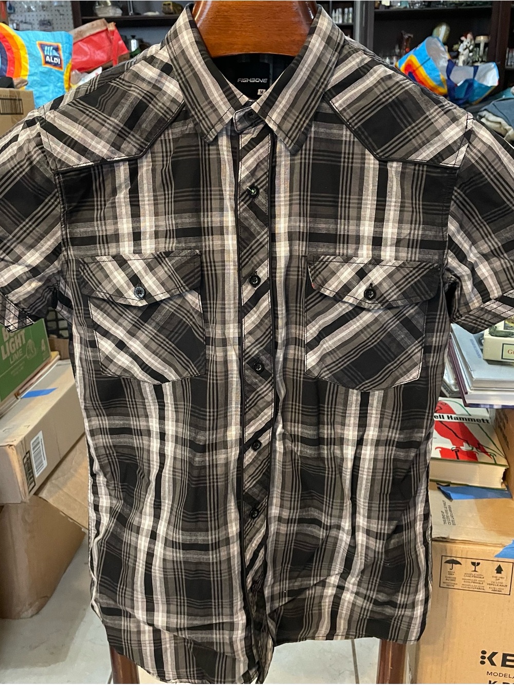 Fishbone Men's Slim Fit Black Plaid Short-Sleeve Button-Down Shirt